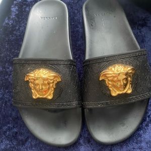 Versace slides size 8